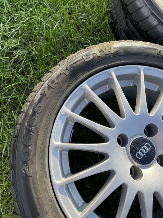 Alufelgi   OZ 4x108  205/55/16 audi 80 stan bardzo dobry opony letnie  5mm