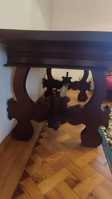 Vendo mesa rustica em madeira  maciça com  80x180
