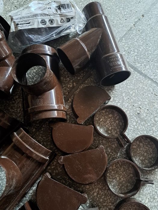 Komplet - złączki + rynna PCV 75 mm Bryza
