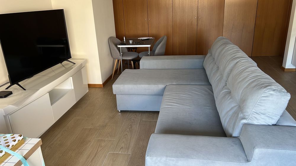 Sofá Cama Chaise Longue com Baú