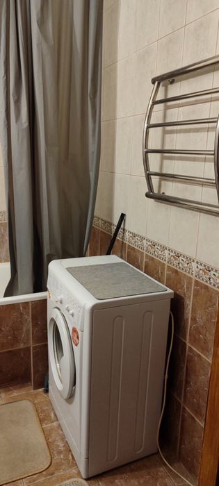 Сдам 1 ком. Кв в центре города !!