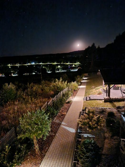 Całoroczny domek na skarpie