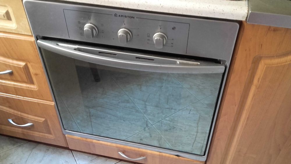 Piekarnik do zabudowy ARISTON