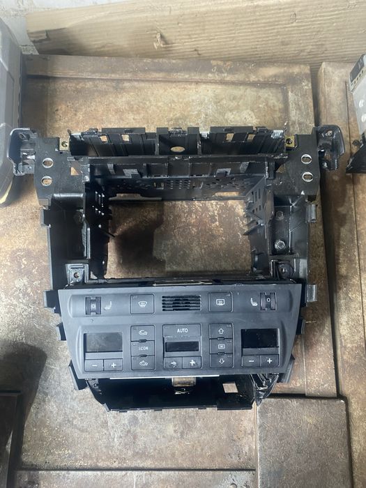 Рамка під 2-дін магнітолу а6с5