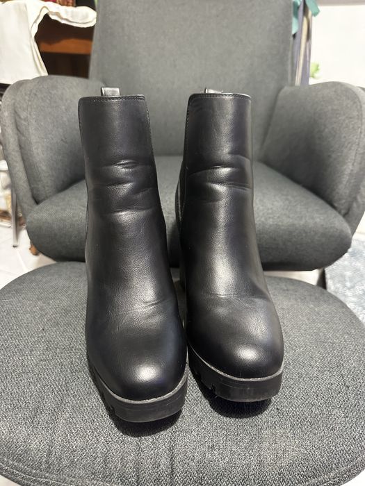 Botins de salto alto
