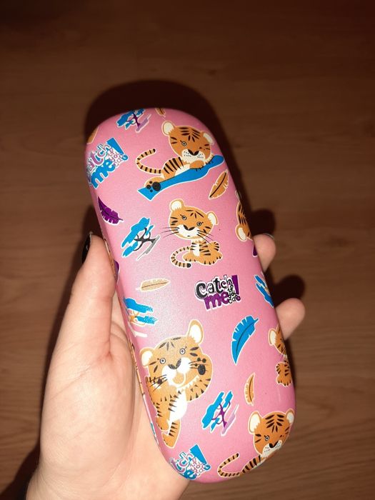 etui na okulary.