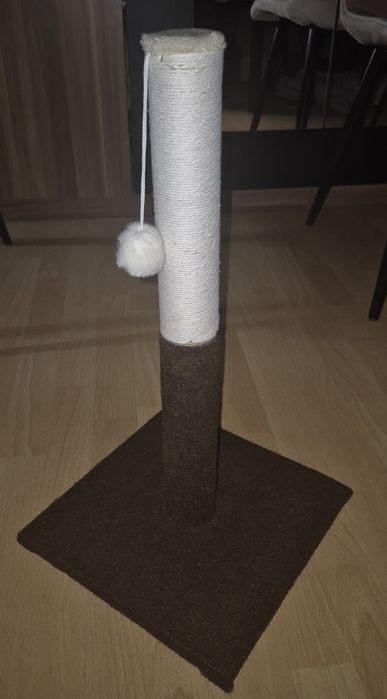 Drapak słupek dla kota