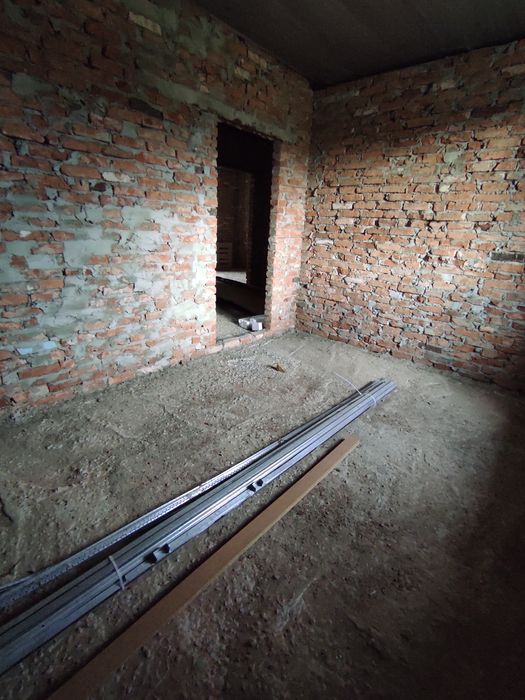 Будинок на березі водойми (Чайківка)