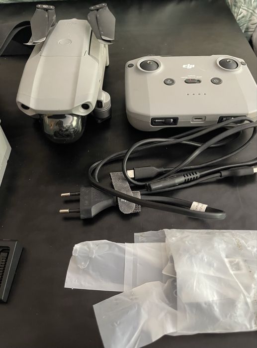 Drone dji mavic air 2 fly more combo