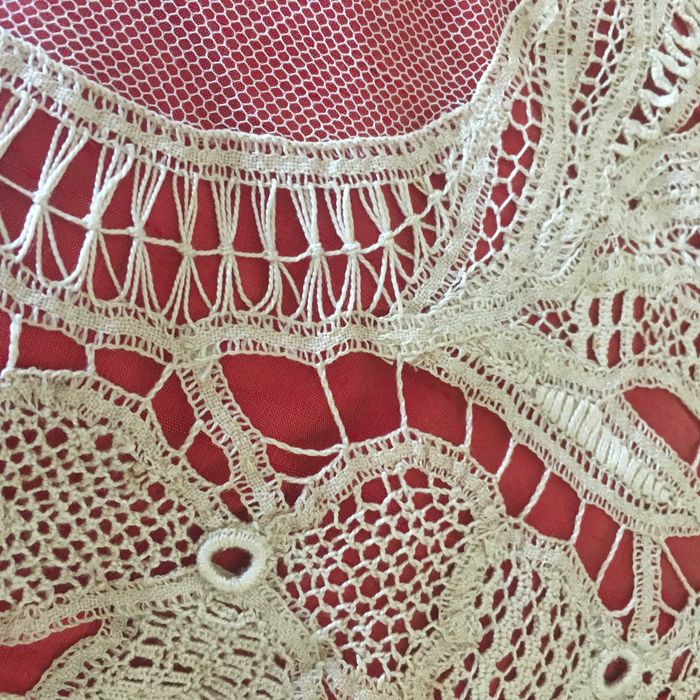 Almofada com borboleta bordada renda de bilros