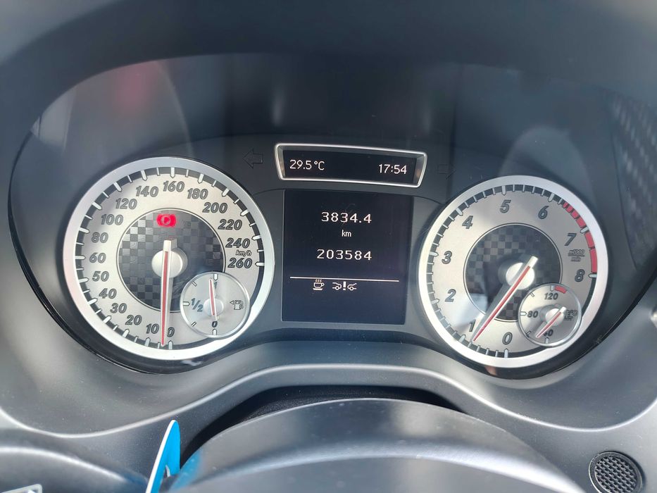 Mercedes-Benz A180