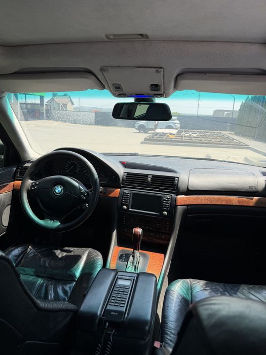 BMW 735I 1999р.      .