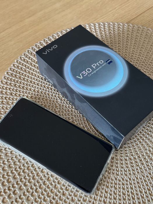 Smartfon Vivo V30 pro Warszawa od ręki jak nowy