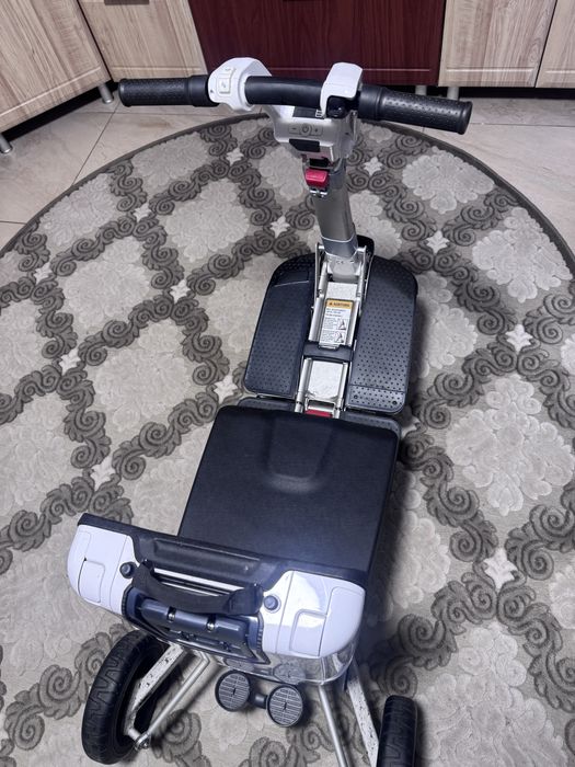 Електроскутер MovingLife ATTO, складний