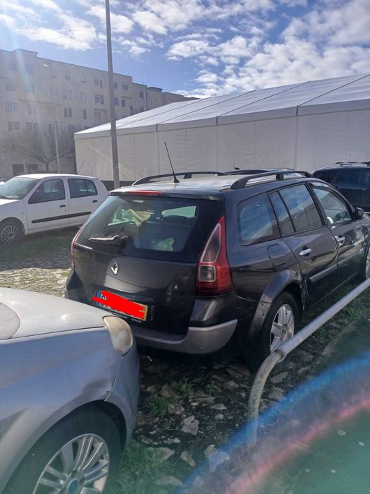 Renault Megane para peças ou arranjar