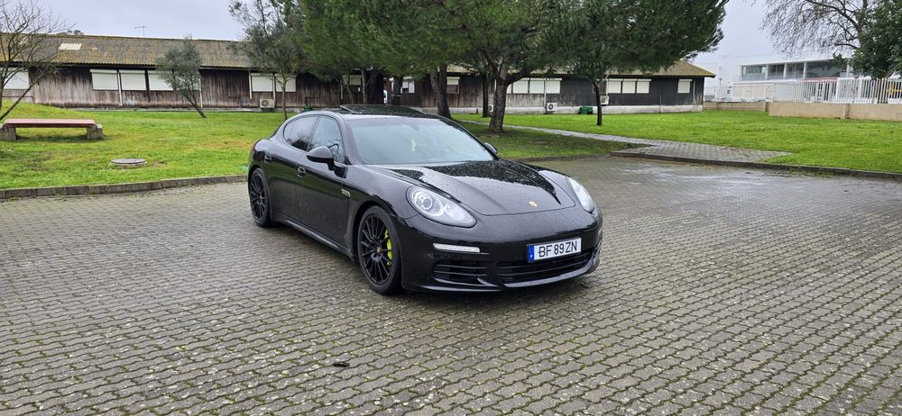 Porsche Panamera S Híbrido Plug-in