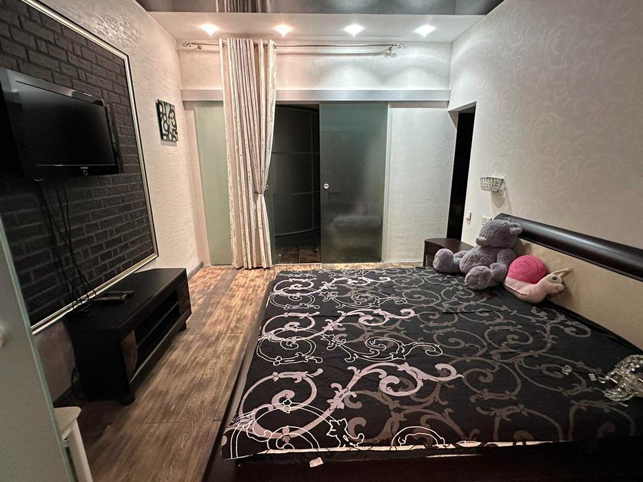 Элегантная квартира на пр-те Шевченко с 2 спальнями и кухней-гостиной