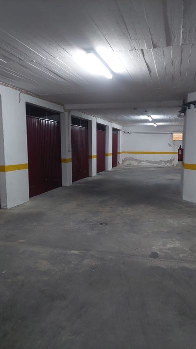 Garagem com 30 m quadrados