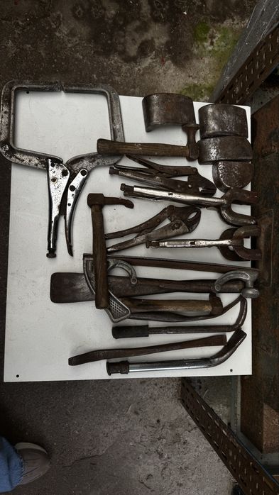 Ferramentas para chapeiros usadas