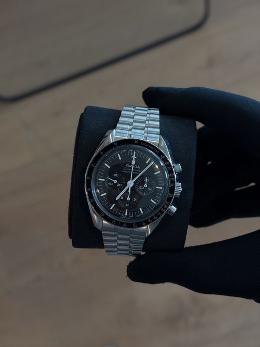 Omega Speedmaster Moonwatch Professional