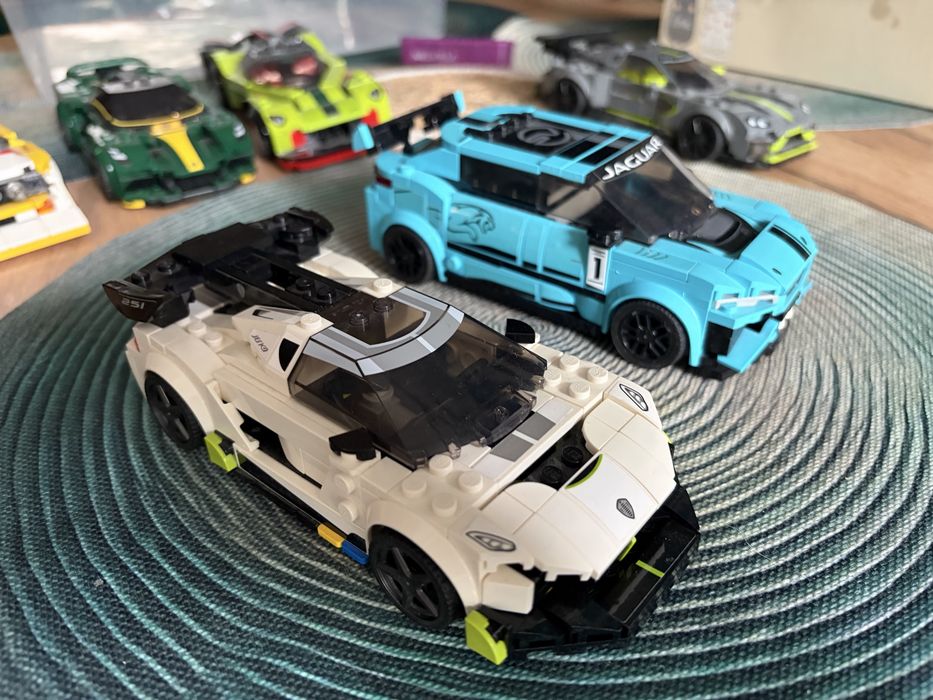 Lego Champions - zestawy z ludzikami
