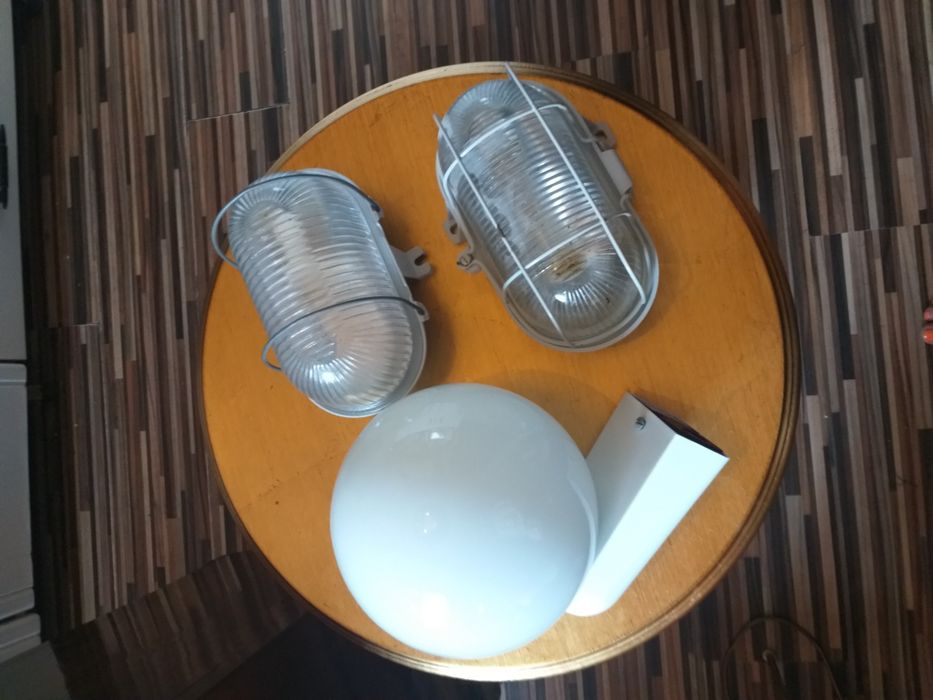 Trzy fajne lampy zewnętrzne