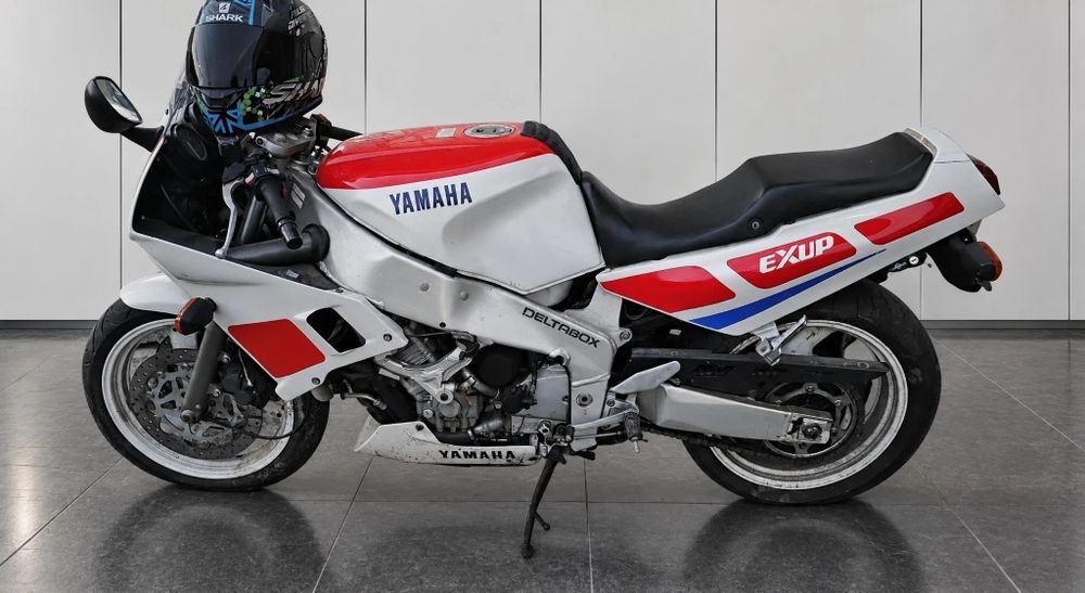 Yamaha FZR 1000 Exup