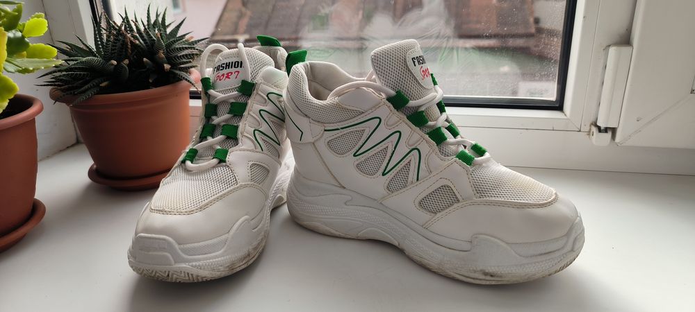 Кросовки Сникерсы / Кросівки