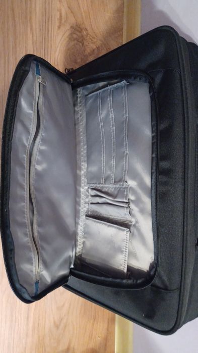 Nowa, markowa uniwersalna torba na laptopa Dicota, od 14" do 17",