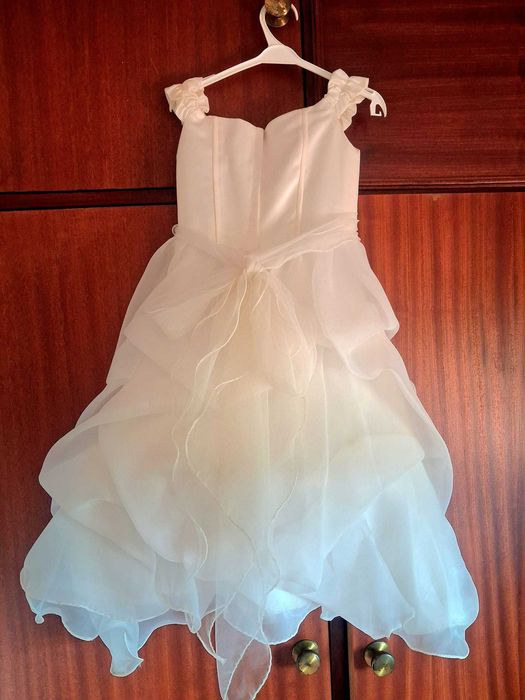 Vestido branco para menina de 4 anos