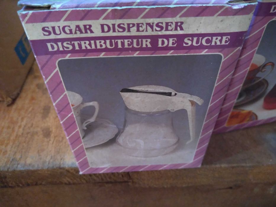 Dispensadores novos os dois