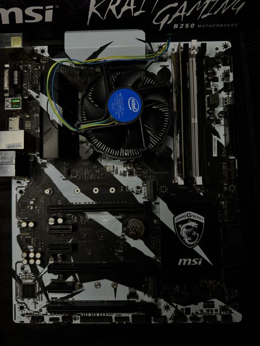 Материнска плата MSI B250 Krait Gaming + pentium G4500 та + 4gb озу