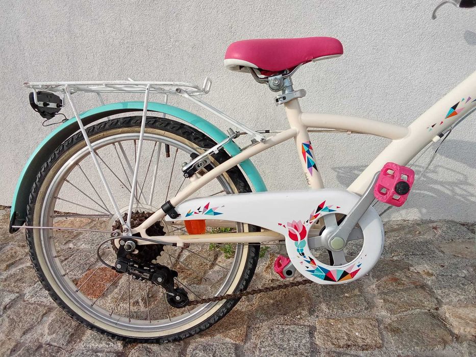 Bicicleta de Menina B'Twin Mistigirl Roda 20 – Ótimo Estado