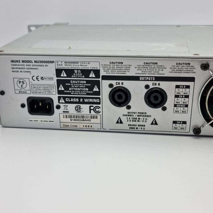 Wzmacniacz estradowy behringer inuke nu3000dsp
