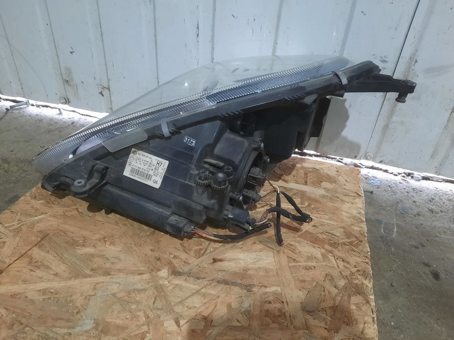 Фара права Мерседес SLK w171