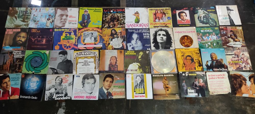 Vinis antigos pequenos