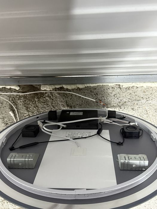 Lustro led z bluetooth