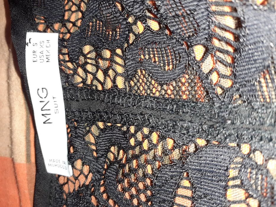 Vários vestidos novos