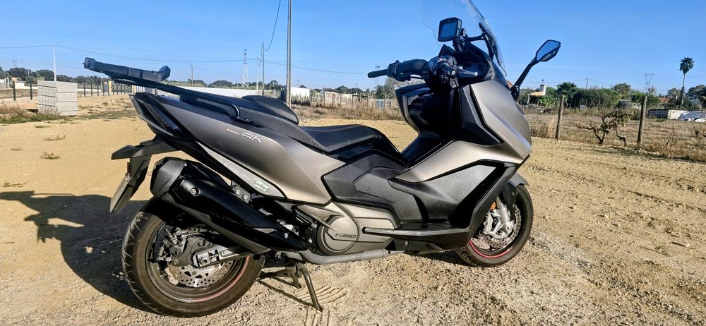 Kymco 550 AK Premium
