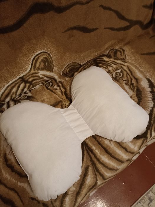 Подушка під живіт для вагітних