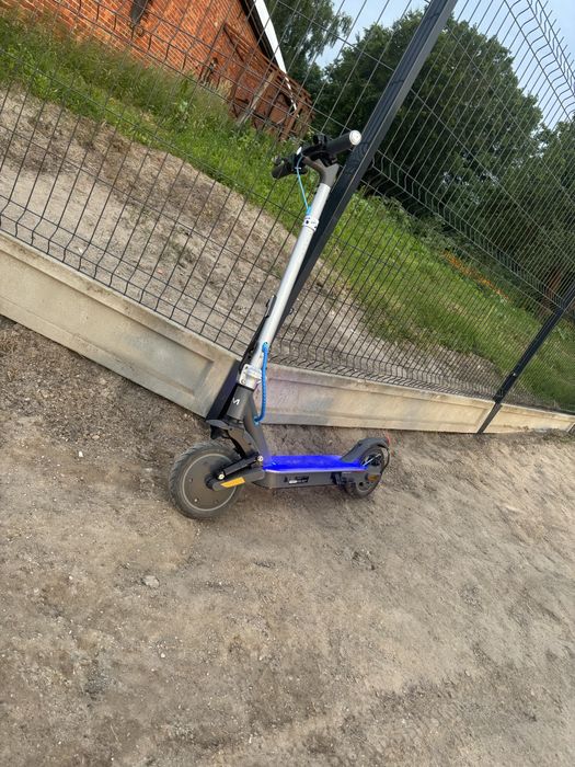 Hulajnoga elektryczna Motus