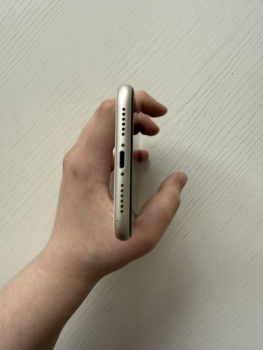iPhone 11 128 ГБ White