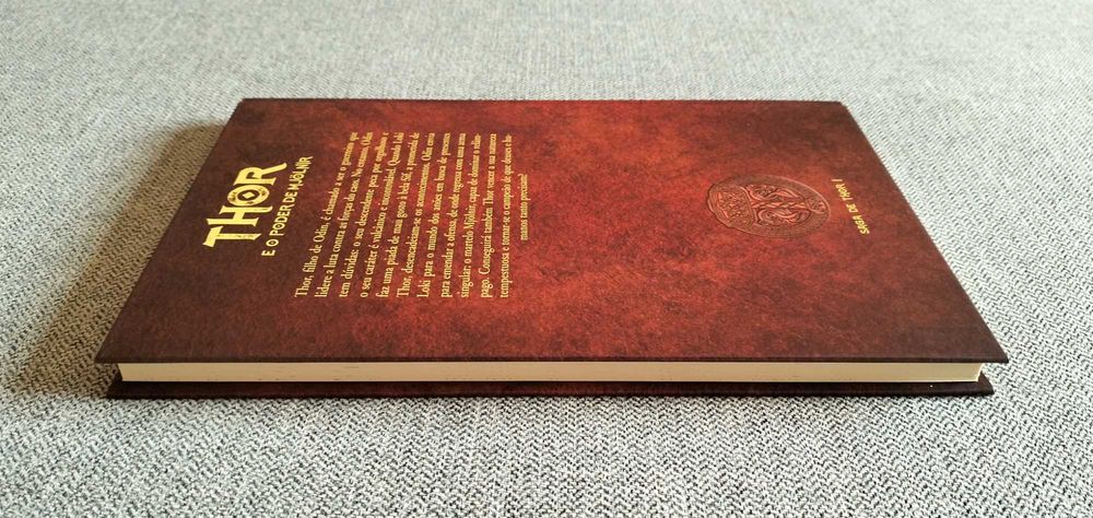 Livro "Thor e o poder de Mjolnir" de Sergio A. Sierra