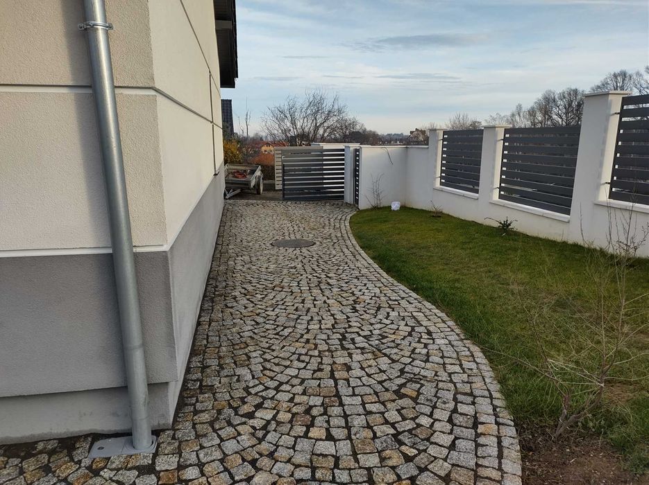 Brukarstwo,Układanie kostki granitowej.