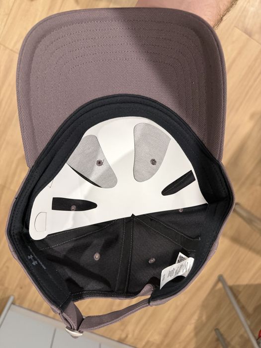 Оригінальна кепка under armour