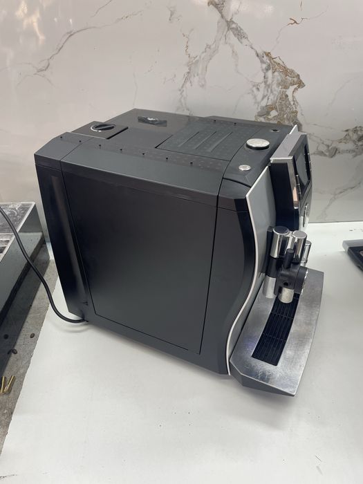 Кавомашина Jura Impressa Z9