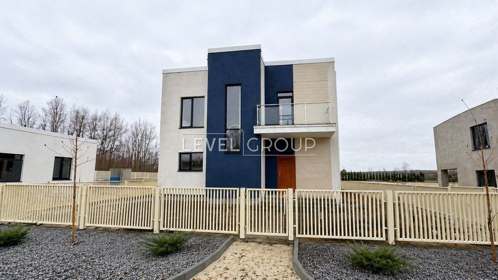 Продаж сучасного будинку у клубному містечку в Козині, вихід до води