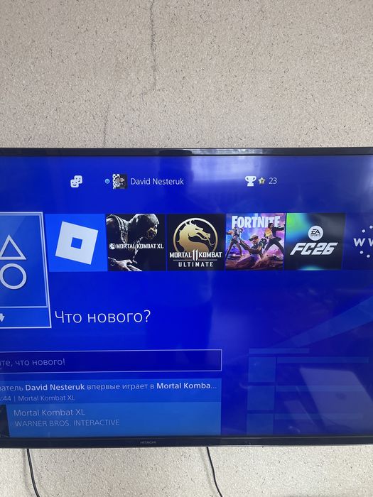 Ps 4 pro 1tb + 3 гри