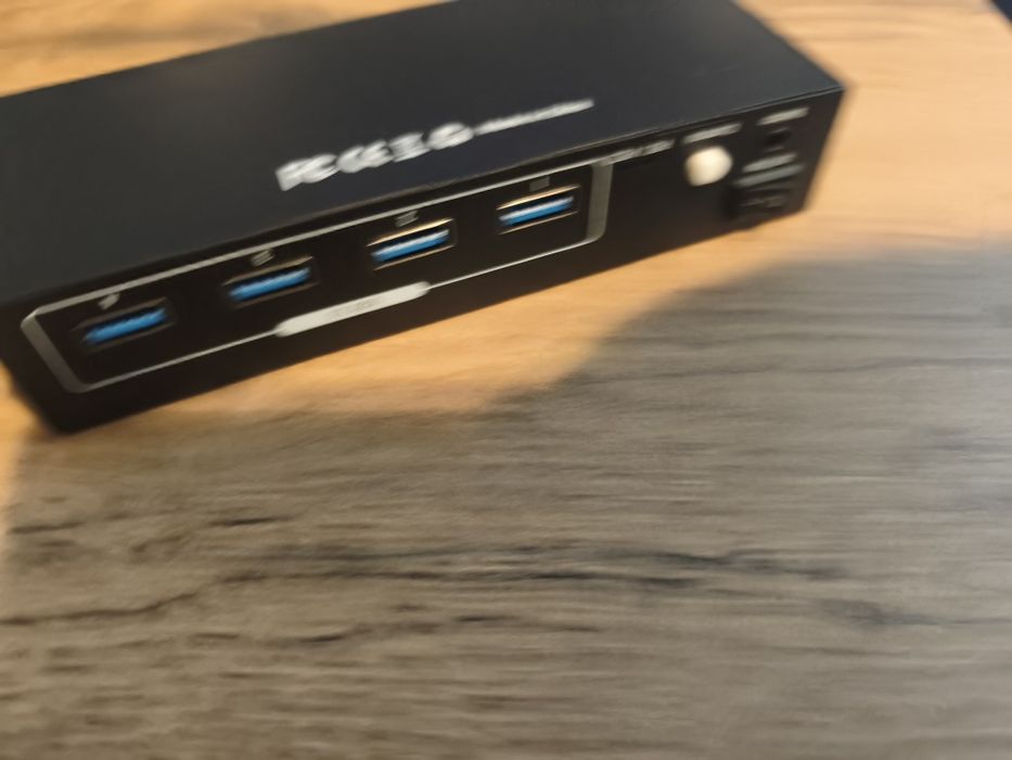 Przełącznik KVM Switch  HDMI USB na dwa komputery