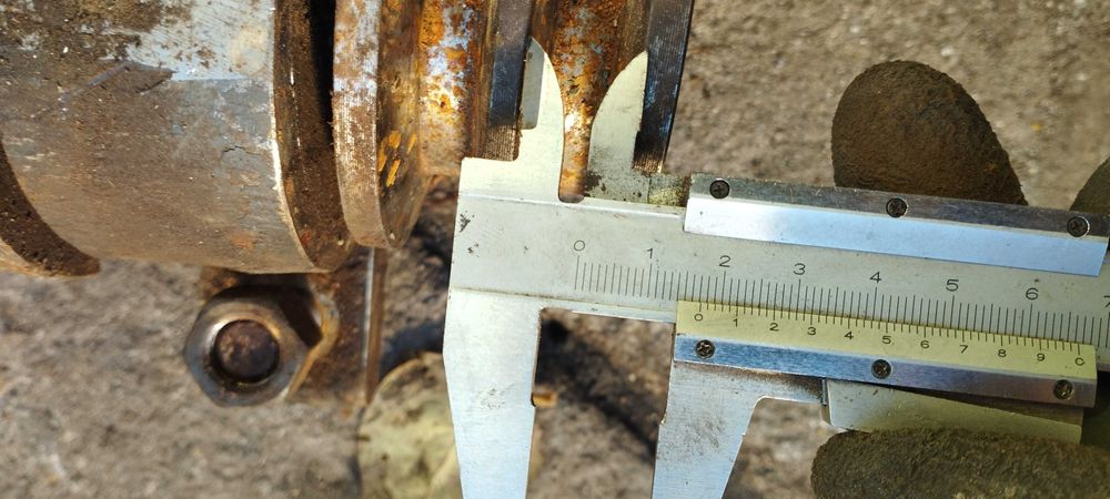 wałek do strugarki 315 długość , 31 kg, masywne z kołem pasowym